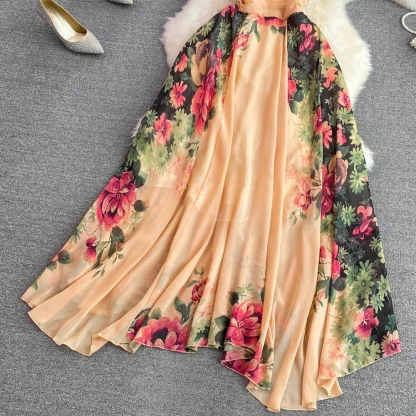 Chic V-neck Flowy Floral Dress - Image 3