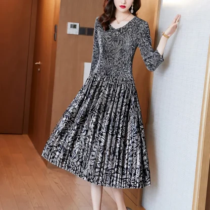 Elegant Pleated Floral Dress - Image 4