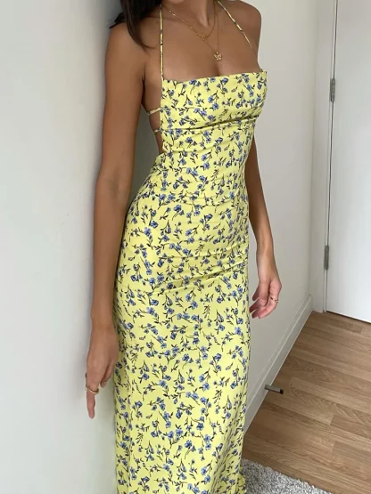 Sexy Backless Ditsy Floral Dress - Image 2