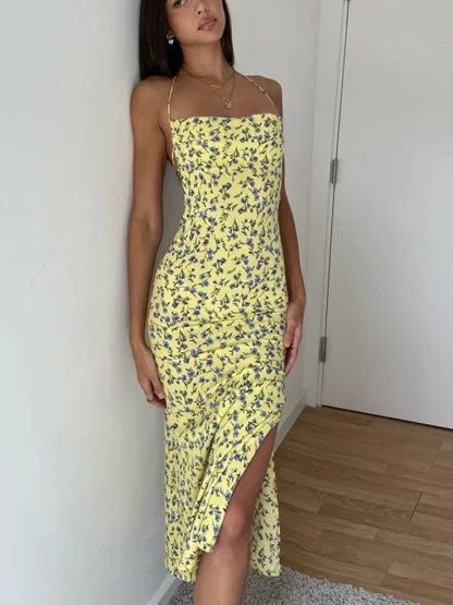 Sexy Backless Ditsy Floral Dress - Image 3