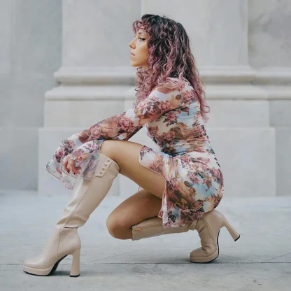 Chic Long Sleeve Mini Floral Dress - Image 4